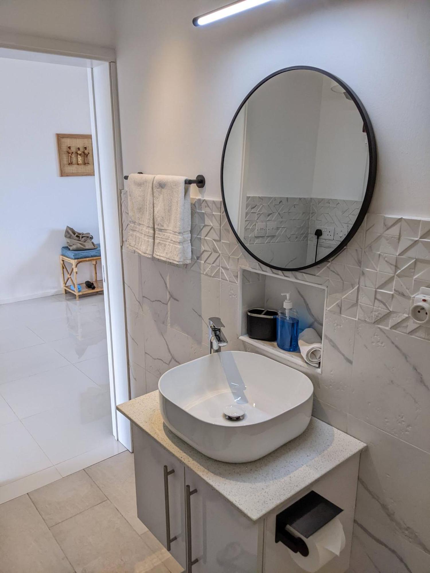 Seaview Serenity Apartment Flic-en-Flacq Екстериор снимка